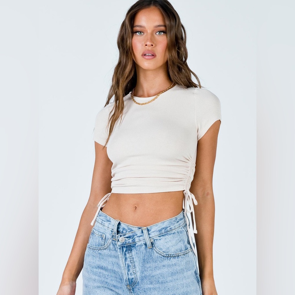 Princess Polly Evant Tee in Cream Size 6 - Picture 4 of 12